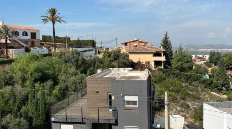 Valencia - Chiva - 605m2