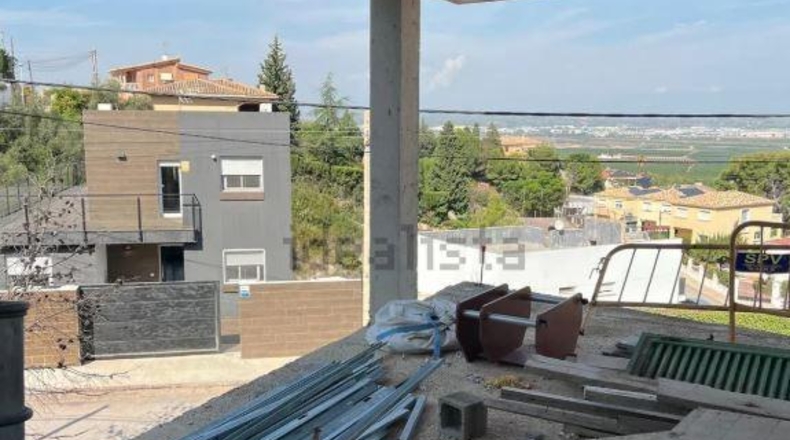 Valencia - Chiva - 605m2