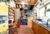 Загородный дом с участком на продажу в городе Fuente Vaqueros Фото