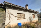Chalet independiente con terreno en venta en la España, Valderrobres, ref: TR373489 foto