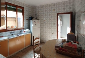 Ayora 450&nbsp;m²