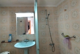 Ayora 450&nbsp;m²