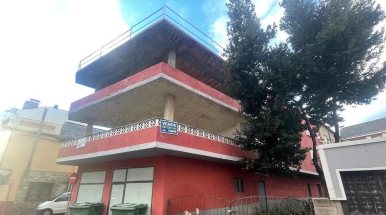 Leon - Cacabelos - 380m2