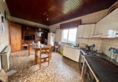 Загородный дом с участком на продажу в городе Barbadás Фото