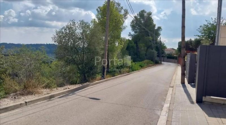 Barcelona - Viladecaballs - 9688m2
