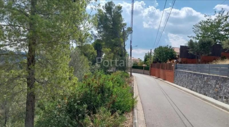 Barcelona - Viladecaballs - 9688m2