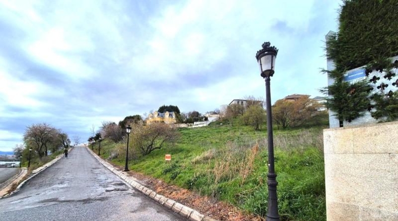 Leon - Ponferrada - 1800m2