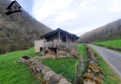 Chalet independiente con terreno en venta en la España, Vega de Pas, ref: TR375142 foto