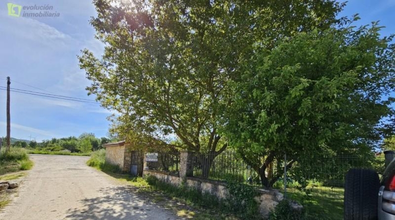 Burgos - Modúbar de la Emparedada - 3419m2