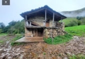 Xalet independent amb terreny en venda a la España, Vega de Pas, ref.: TR223914 foto