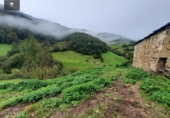 Xalet independent amb terreny en venda a la España, Vega de Pas, ref.: TR223914 foto