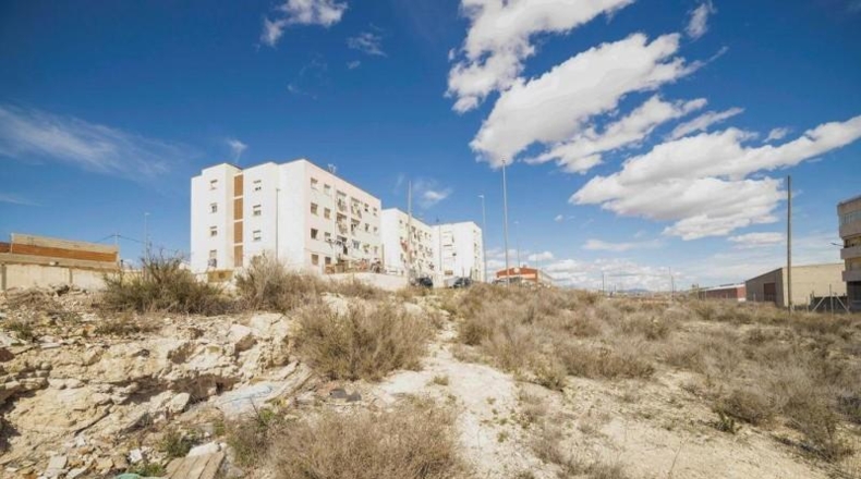 Alicante - Monforte del Cid - 2043m2