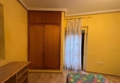 Дом с участком на продажу в городе Касерес Фото