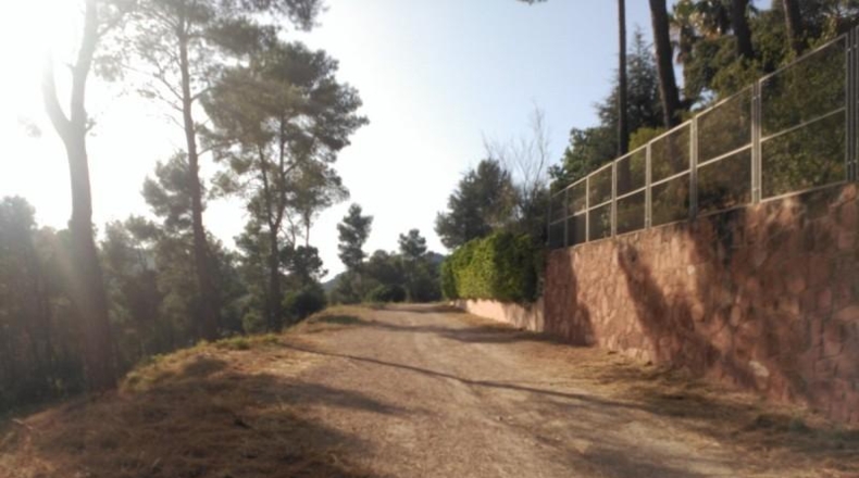 Barcelona - Corbera de Llobregat - 1231m2