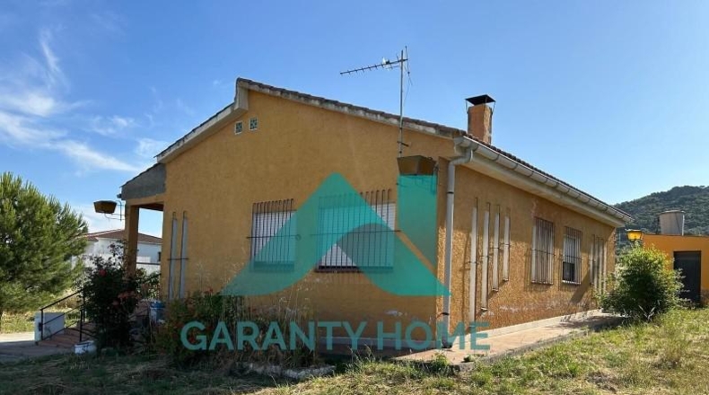 Cáceres - Sierra de Fuentes - 2800m2