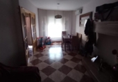 Дом с участком на продажу в городе Loja Фото