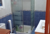Дом с участком на продажу в городе Loja Фото