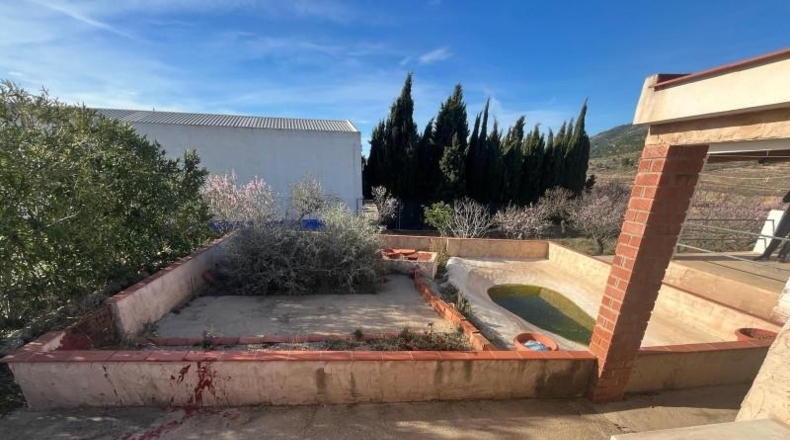 Valencia - la Font de la Figuera - 1800m2