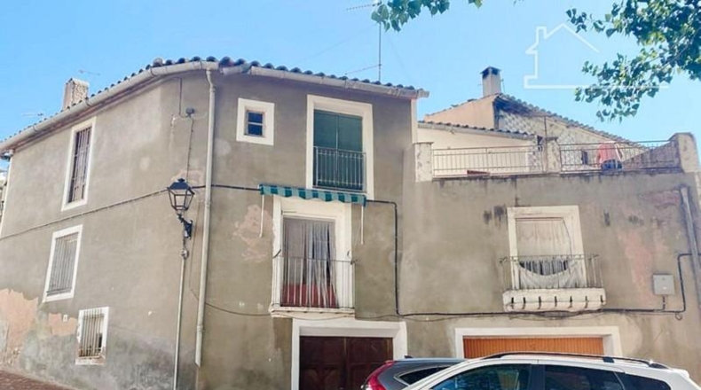 Castellón - Benafer - 377m2