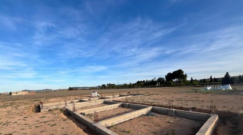 Albacete - Almansa - 31084m2