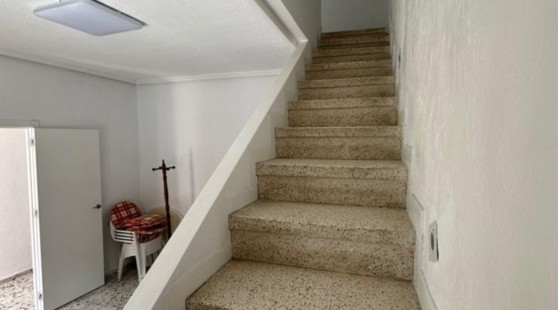Аликанте - Almoradí - 79m2