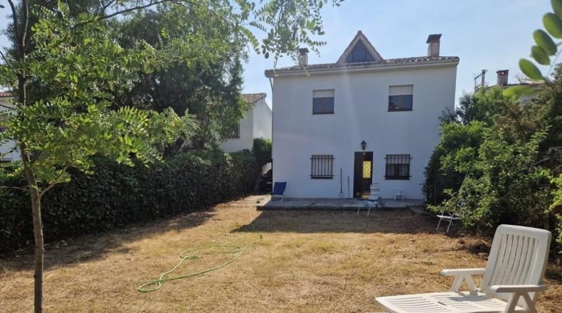 León - Valencia de Don Juan - 1500m2