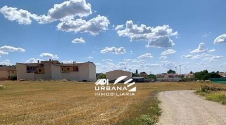 Córdoba - Lucena - 5872m2