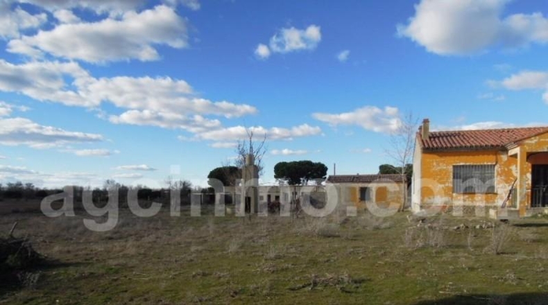Valladolid - Boecillo - 8000m2