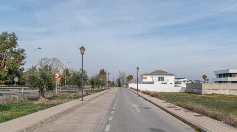 Granada - Urbanización Los Chopos - 500m2