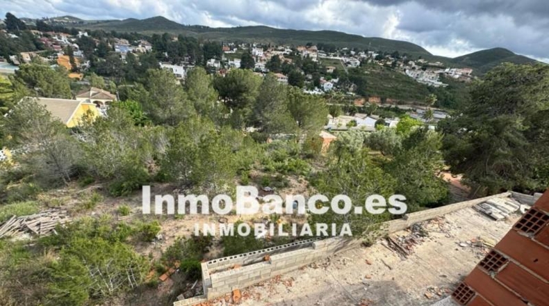 Valencia - Turís - 1068m2