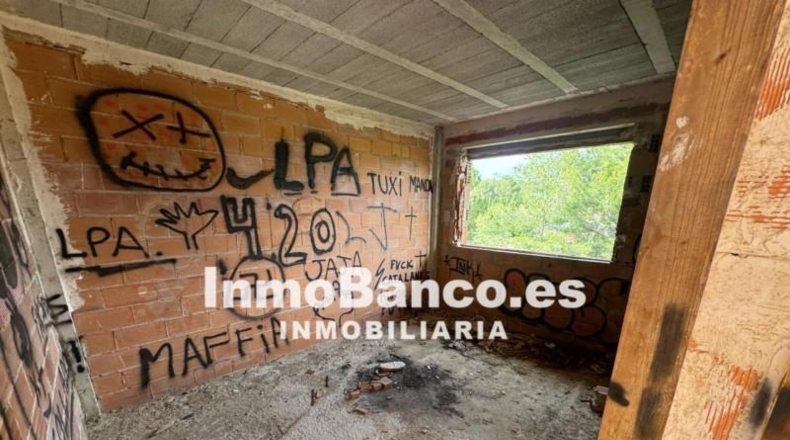 Valencia - Turís - 1068m2