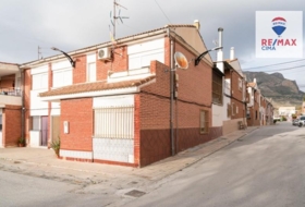 Zújar 240&nbsp;m²