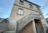 Дом с участком на продажу в городе Cacabelos Фото