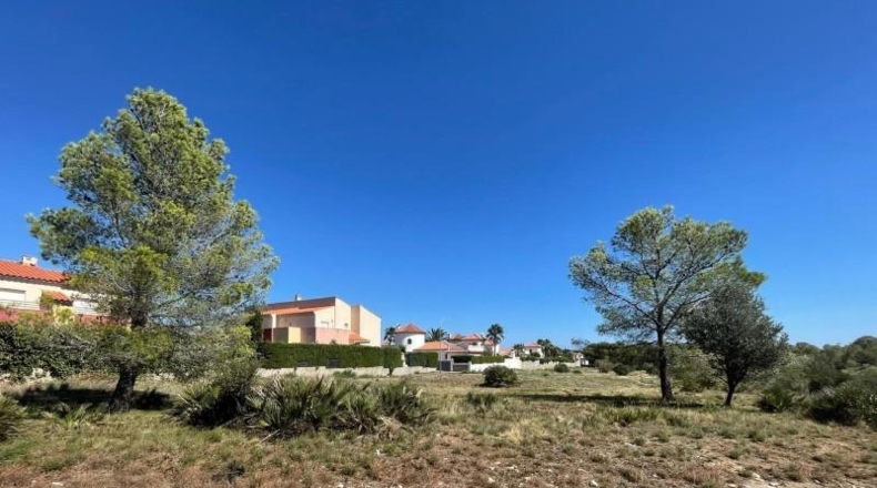 Tarragona - Mont-roig del Camp - 1877m2