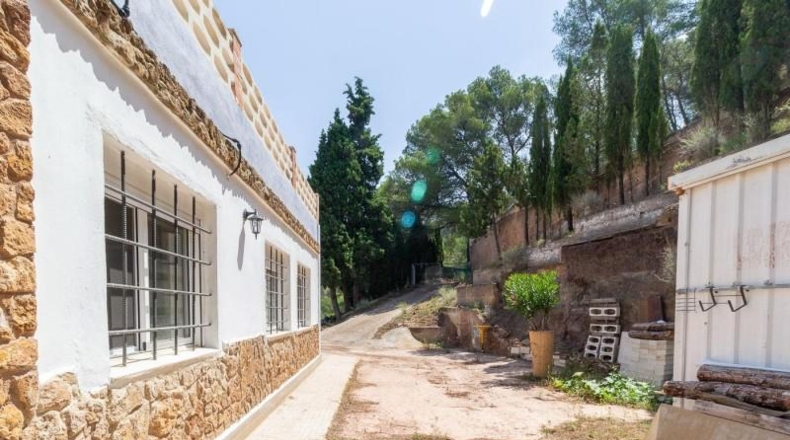 Valencia - Estivella - 1120m2