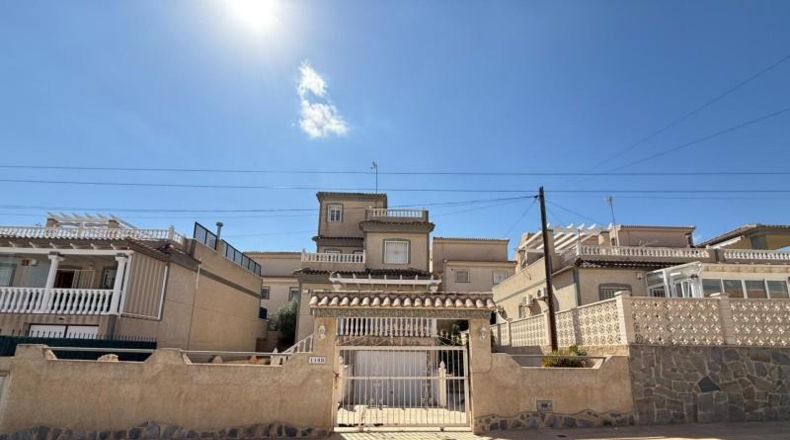 Аликанте - San Miguel de Salinas - 200m2