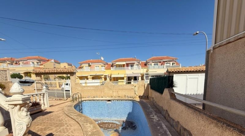 Аликанте - San Miguel de Salinas - 200m2