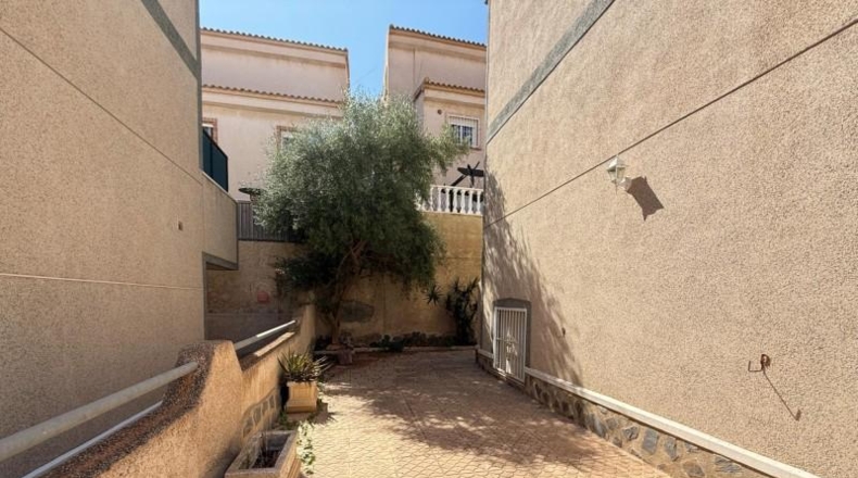 Аликанте - San Miguel de Salinas - 200m2