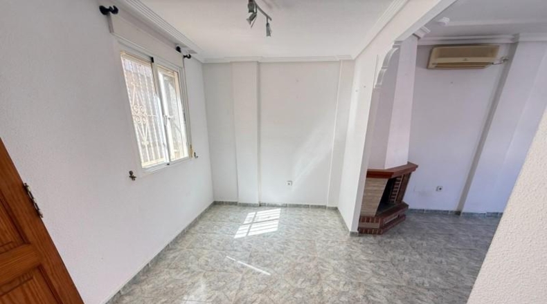 Аликанте - San Miguel de Salinas - 200m2