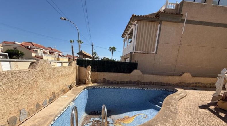 Аликанте - San Miguel de Salinas - 200m2