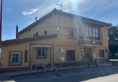 Отдельно стоящий дом с участком на продажу в городе Rasines Фото