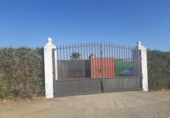 Загородный дом с участком на продажу в городе Касерес Фото