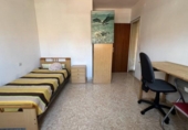 Casa de pueblo en venta en la España, Figueres, ref: TR271221 foto