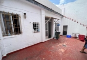 Дом с участком на продажу в городе Gandia Фото