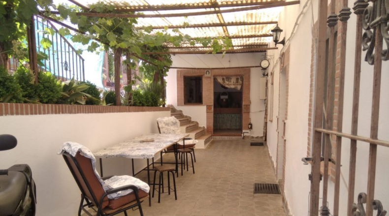 Granada - Loja - 600m2