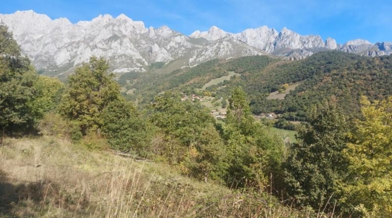Cantàbria - Camaleño - 10452m2