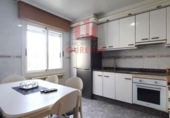Дом с участком на продажу в городе Оренсе Фото