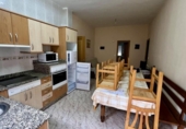 Отдельно стоящий дом с участком на продажу в городе Понферрада Фото