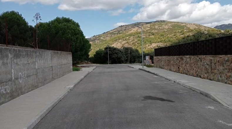 Comunidad de Madrid - Miraflores de la Sierra - 587m2