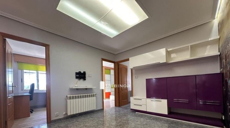 Orense - San Cibrao das Viñas - 121m2